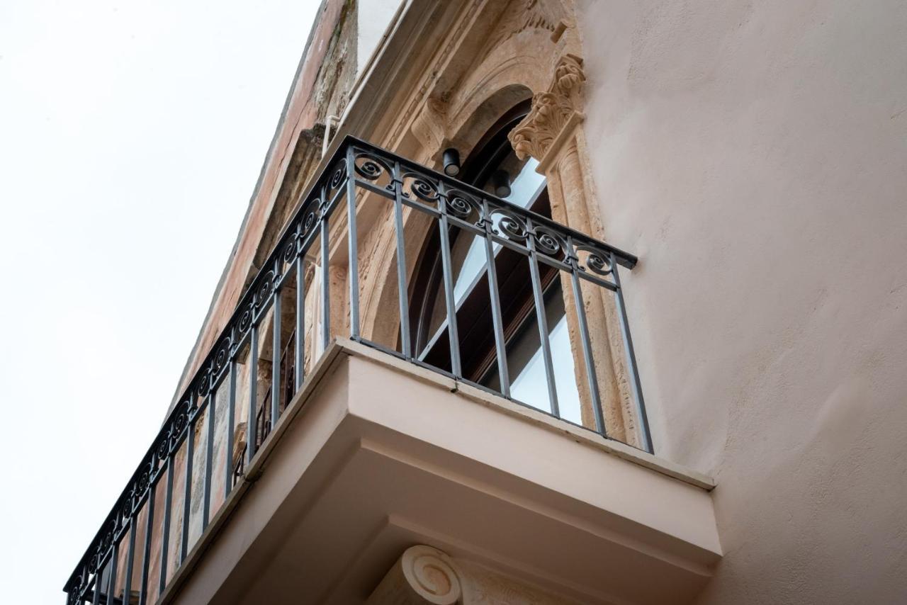 Oniros Residenza Vecchia Aparthotel Chania  Exteriör bild