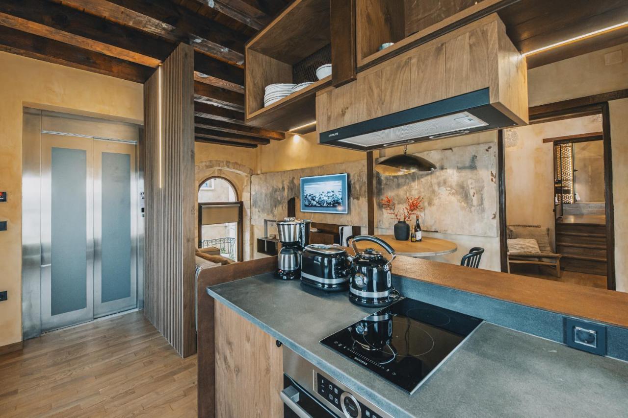 Oniros Residenza Vecchia Aparthotel Chania  Exteriör bild