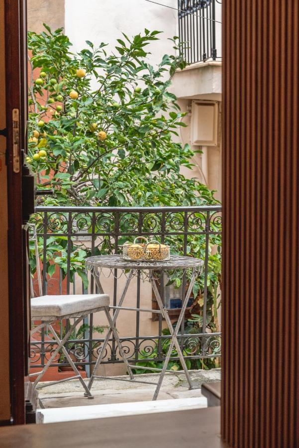Oniros Residenza Vecchia Aparthotel Chania  Exteriör bild